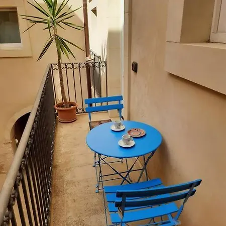 Casa *